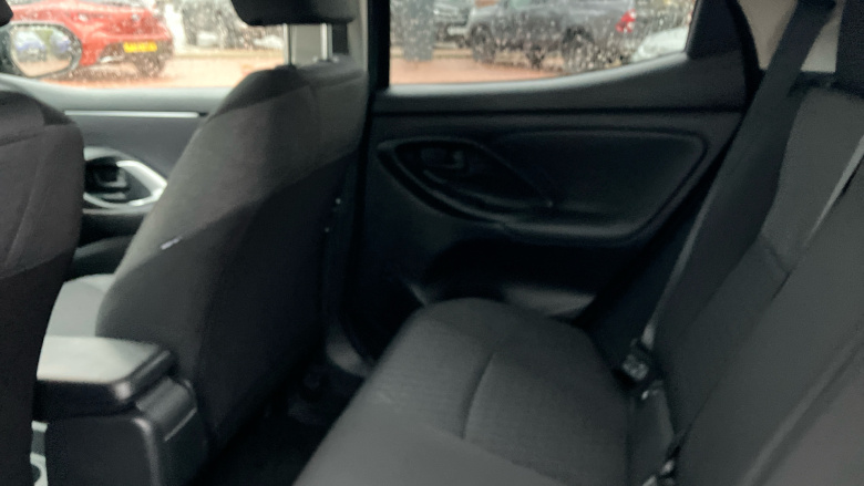 Toyota Yaris 1.5 Hybrid Design 5dr CVT Hybrid Hatchback